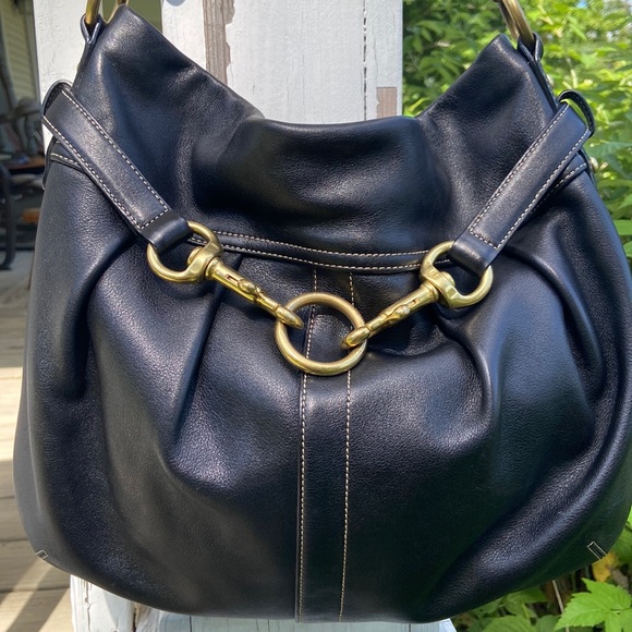 Coach Handbags - Vintage Coach Hamptons Belted Hobo Bag Pleated Leather Purse H05S-8B15